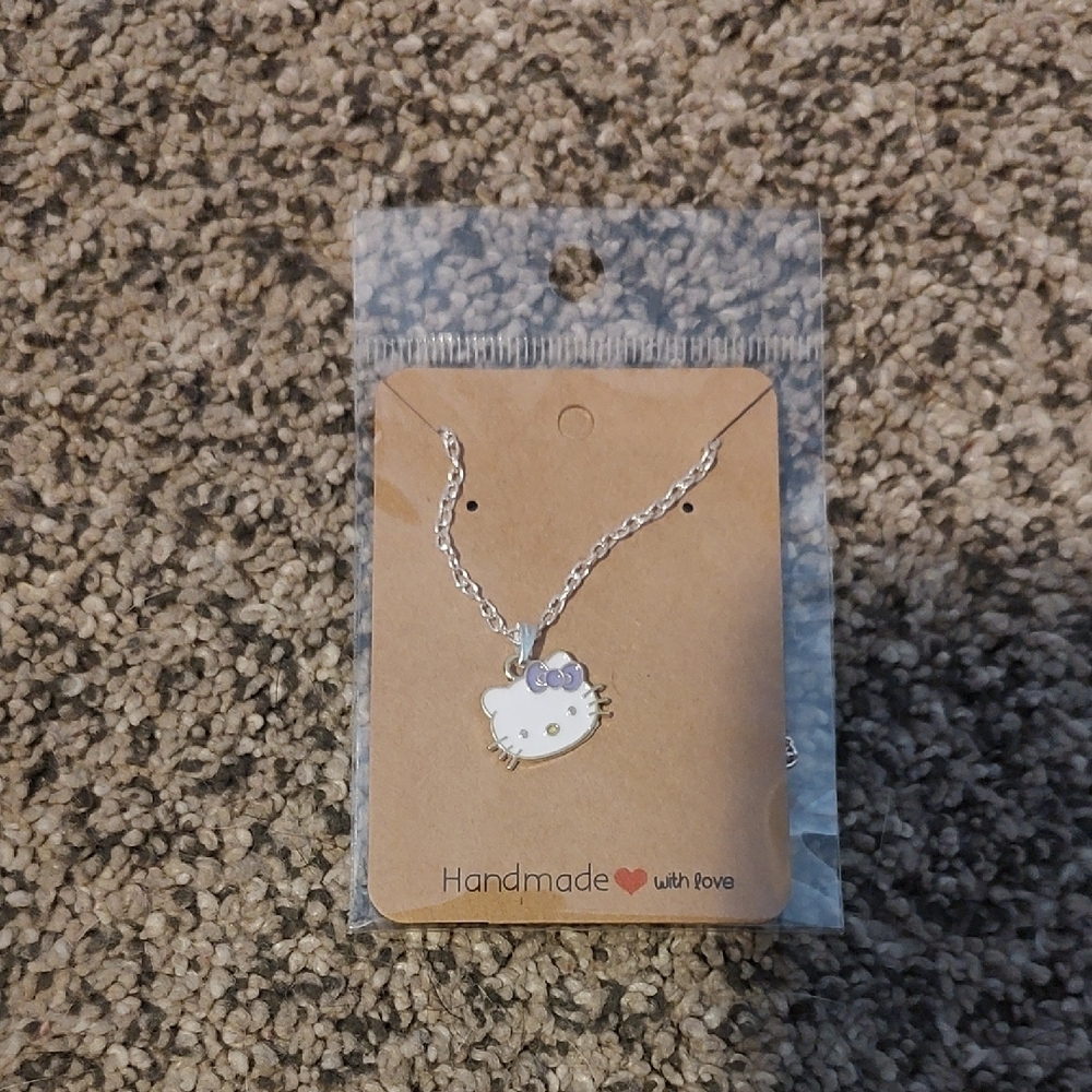 Hello Kitty Pendant - Picture 1 of 4